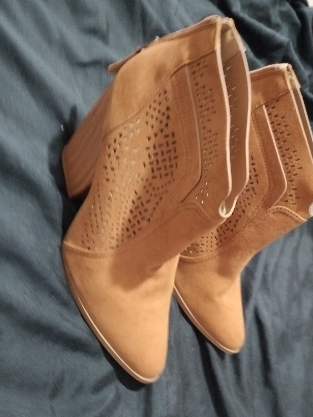 Qupid Tan Suede Laser-Cut Pointed Block Heel Booties